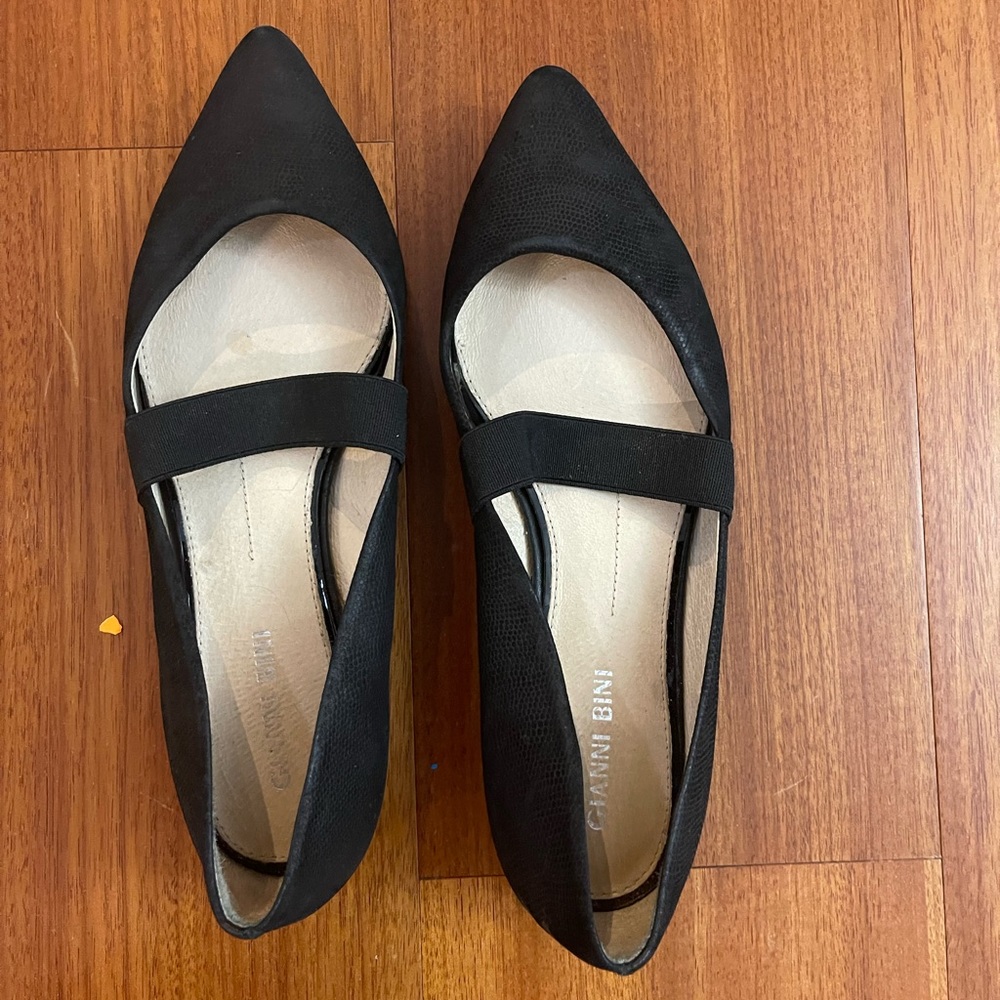 Gianni Bini Flats Size 5.5